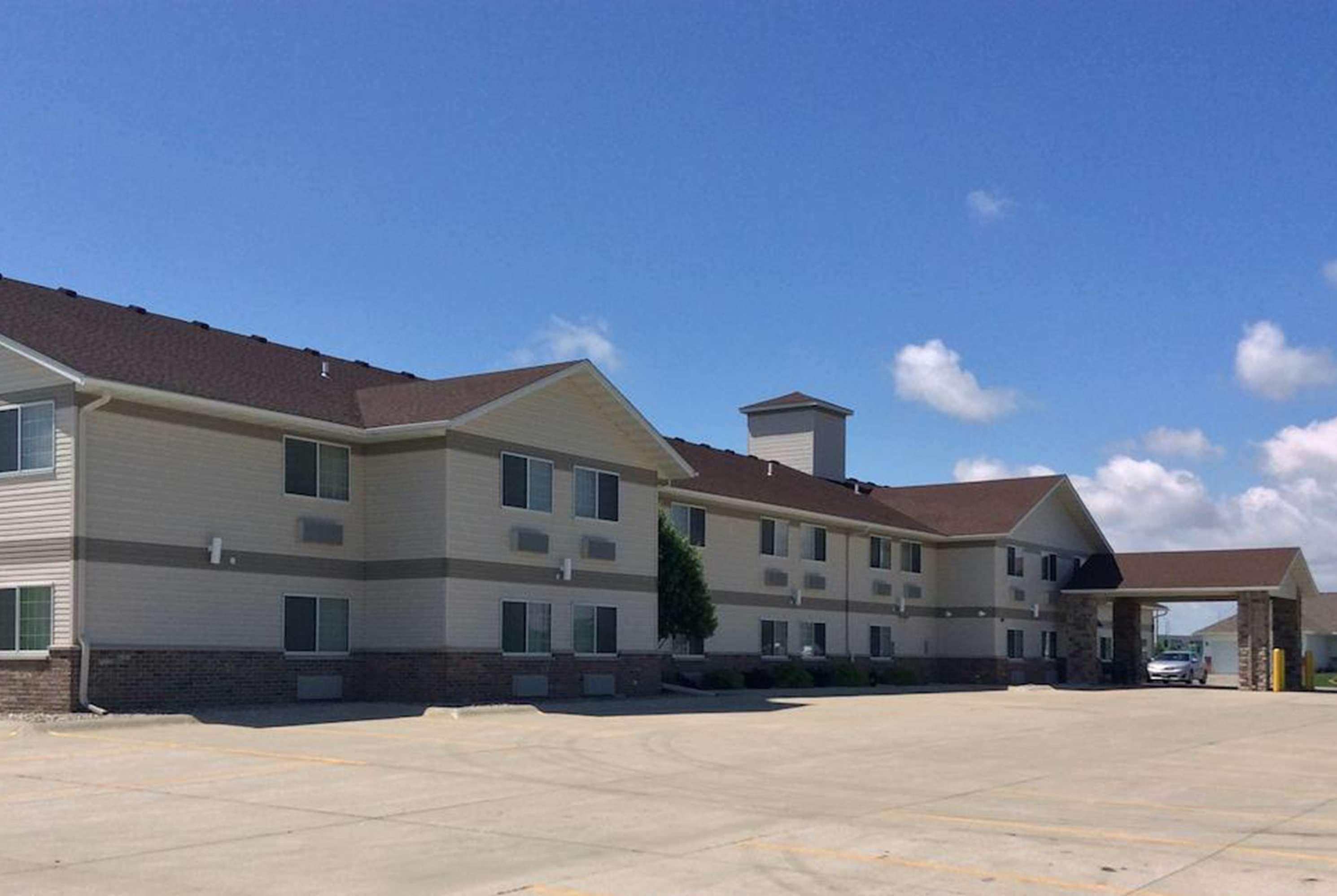 Hotel Baymont By Wyndham Harlan Extérieur photo