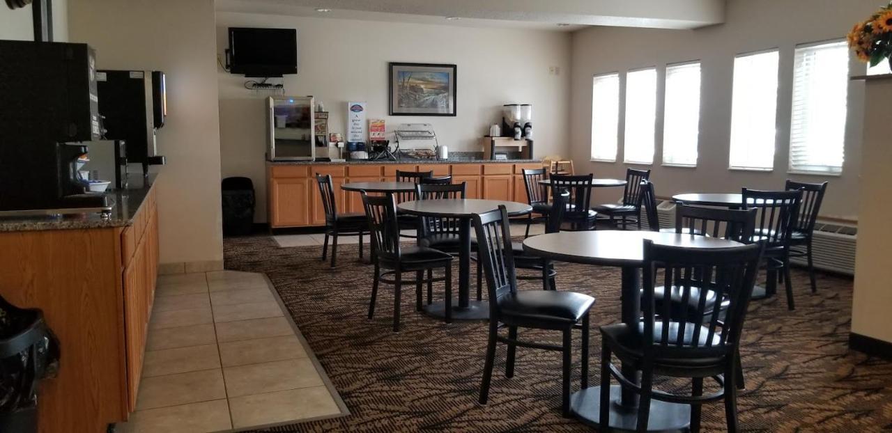 Hotel Baymont By Wyndham Harlan Extérieur photo