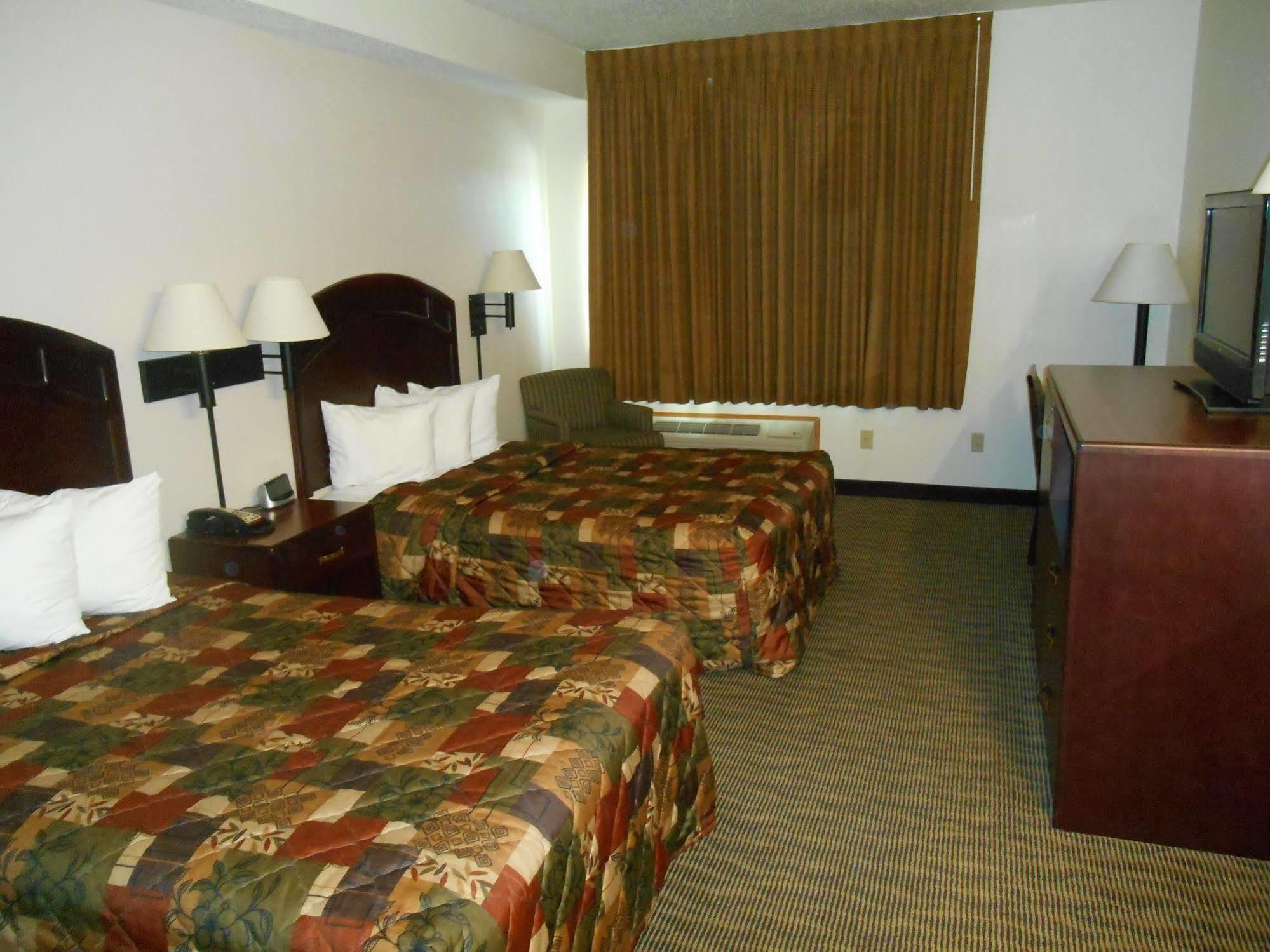 Hotel Baymont By Wyndham Harlan Extérieur photo