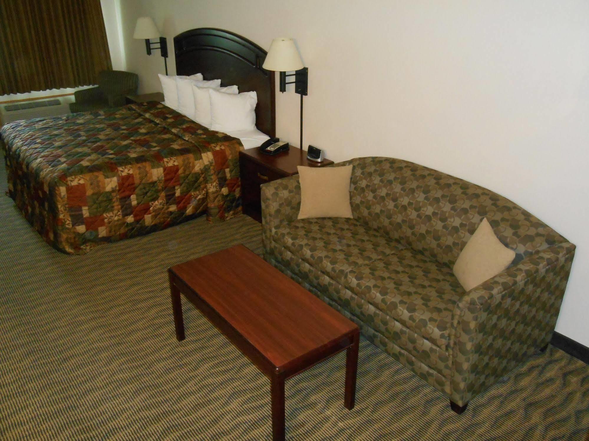 Hotel Baymont By Wyndham Harlan Extérieur photo