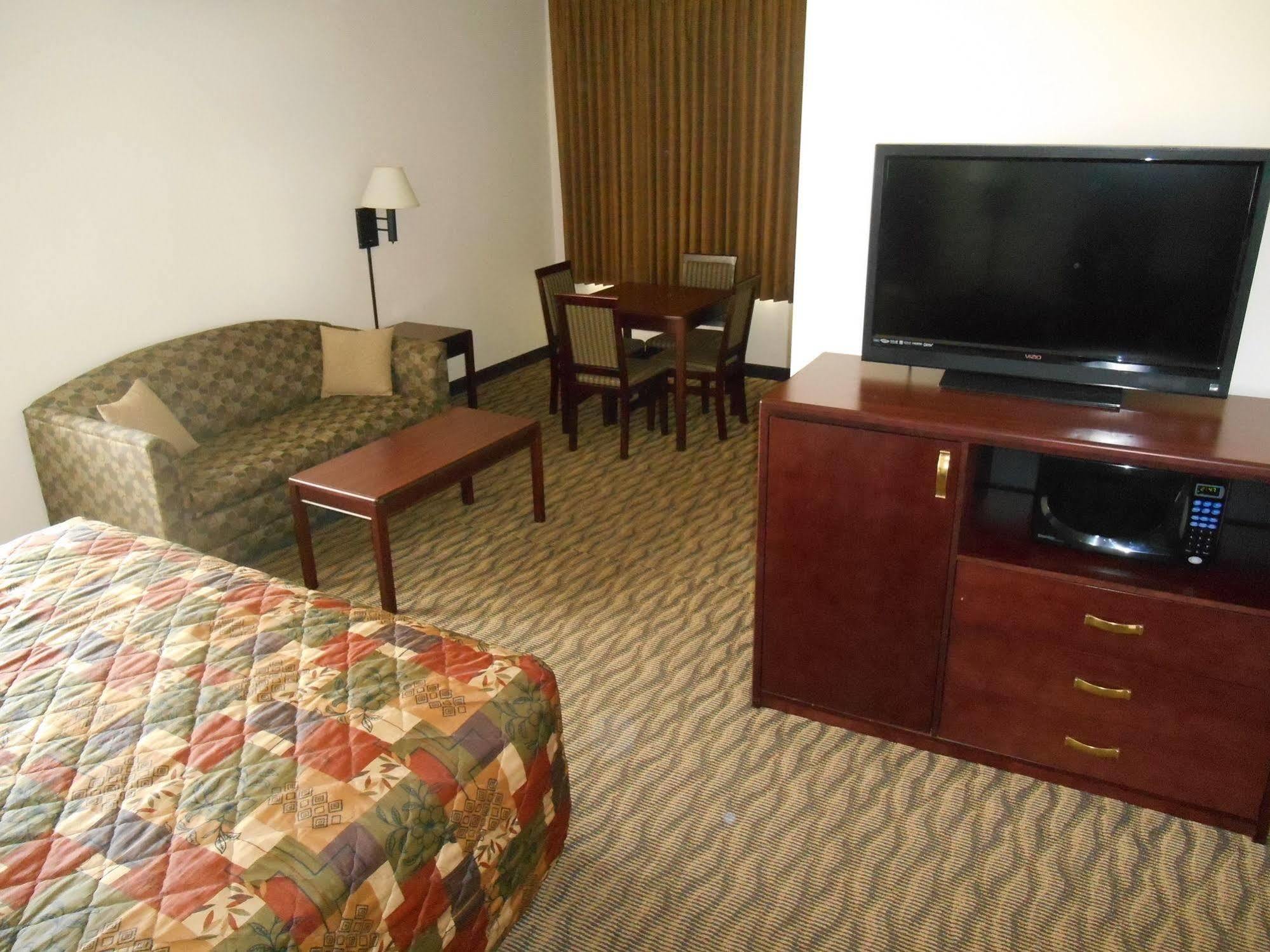 Hotel Baymont By Wyndham Harlan Extérieur photo